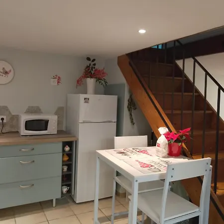 Charmante Maisonnette Au Calme *